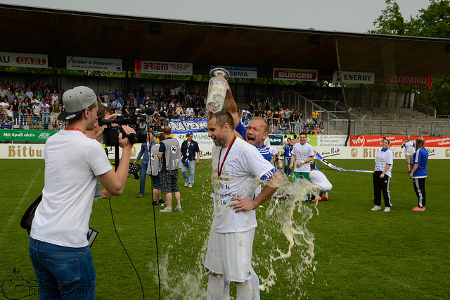 WFV Pokalfinale 2016: Jubel beim FV Ravensburg nach dem Sieg